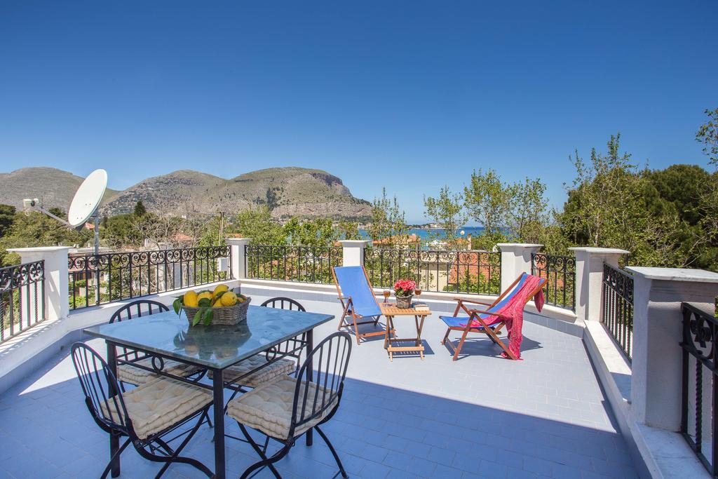 Appartamento La Torretta モンデッロ 部屋 写真