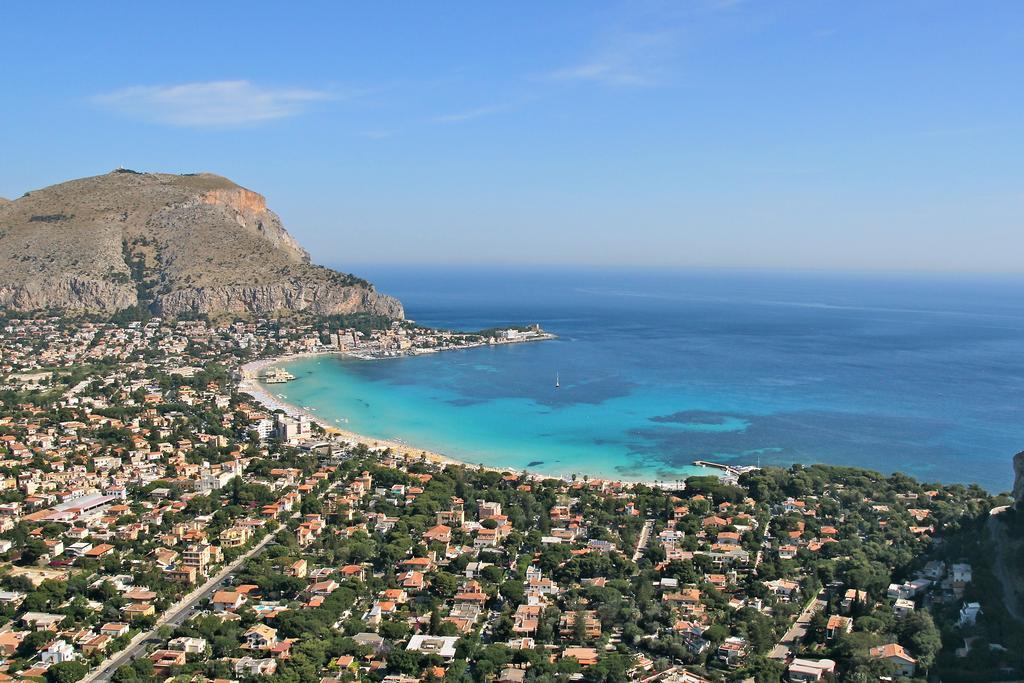 Appartamento La Torretta モンデッロ 部屋 写真