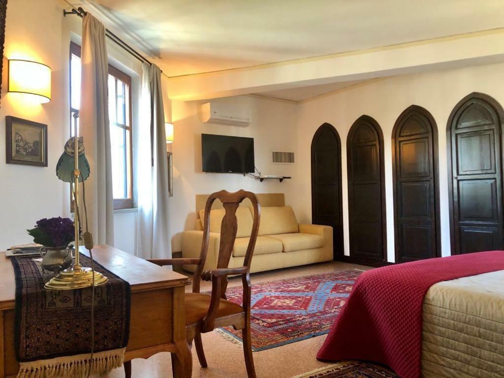 Appartamento La Torretta モンデッロ エクステリア 写真